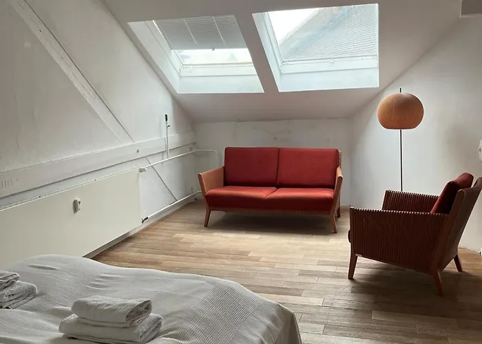 180 Sqm Penthouse For Up To 11 People - *